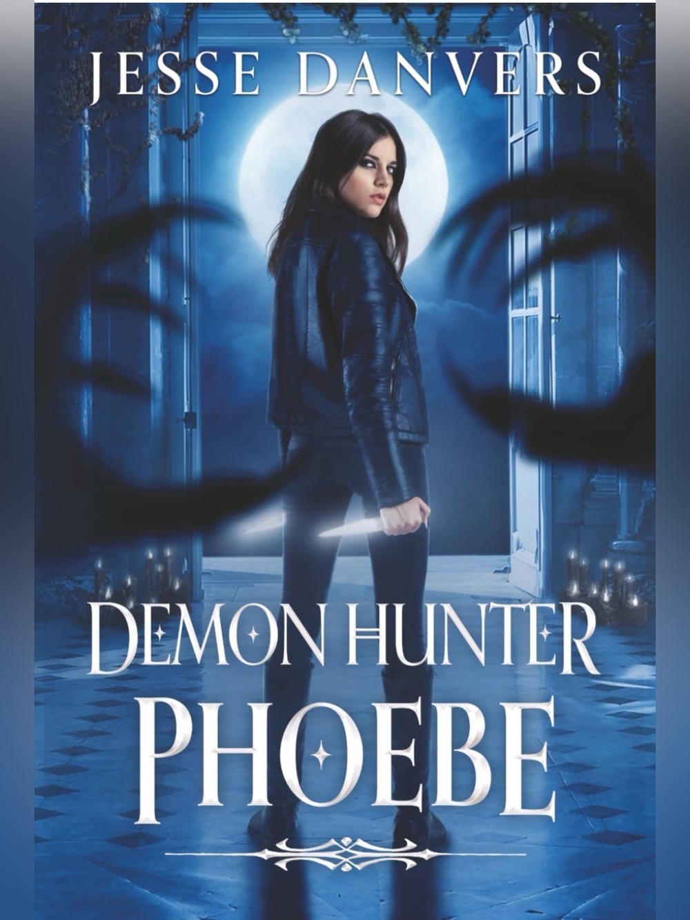 Demon Hunter Phoebe - paperback